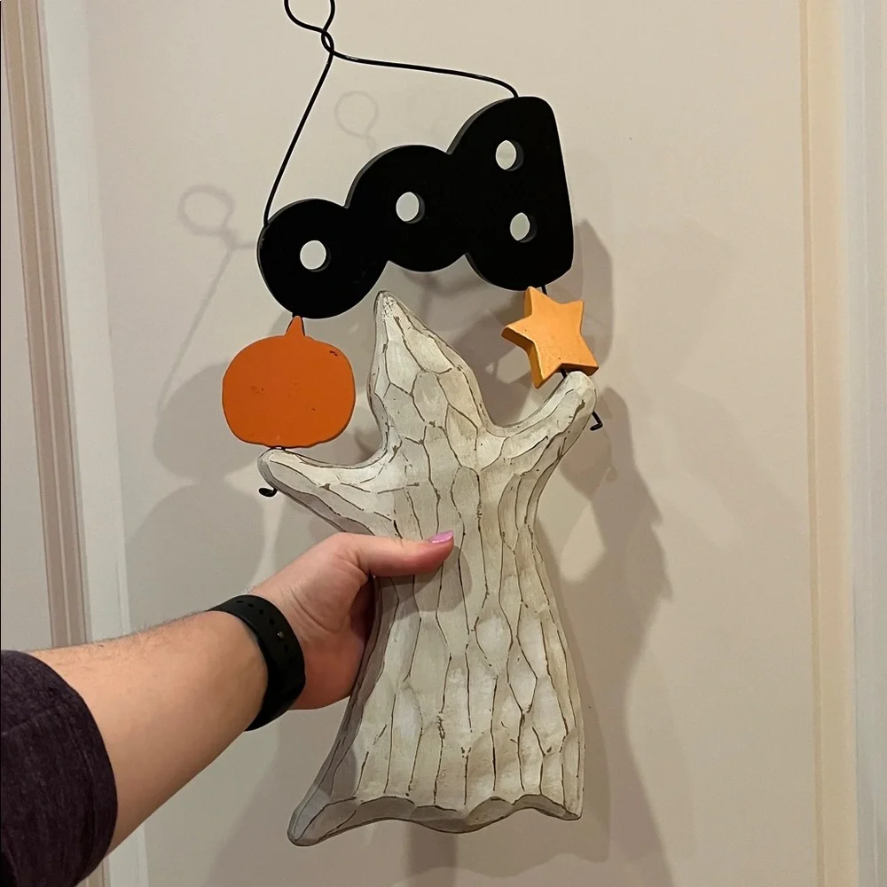 Halloween Ghost Wall Hanging Decor - White and Orange